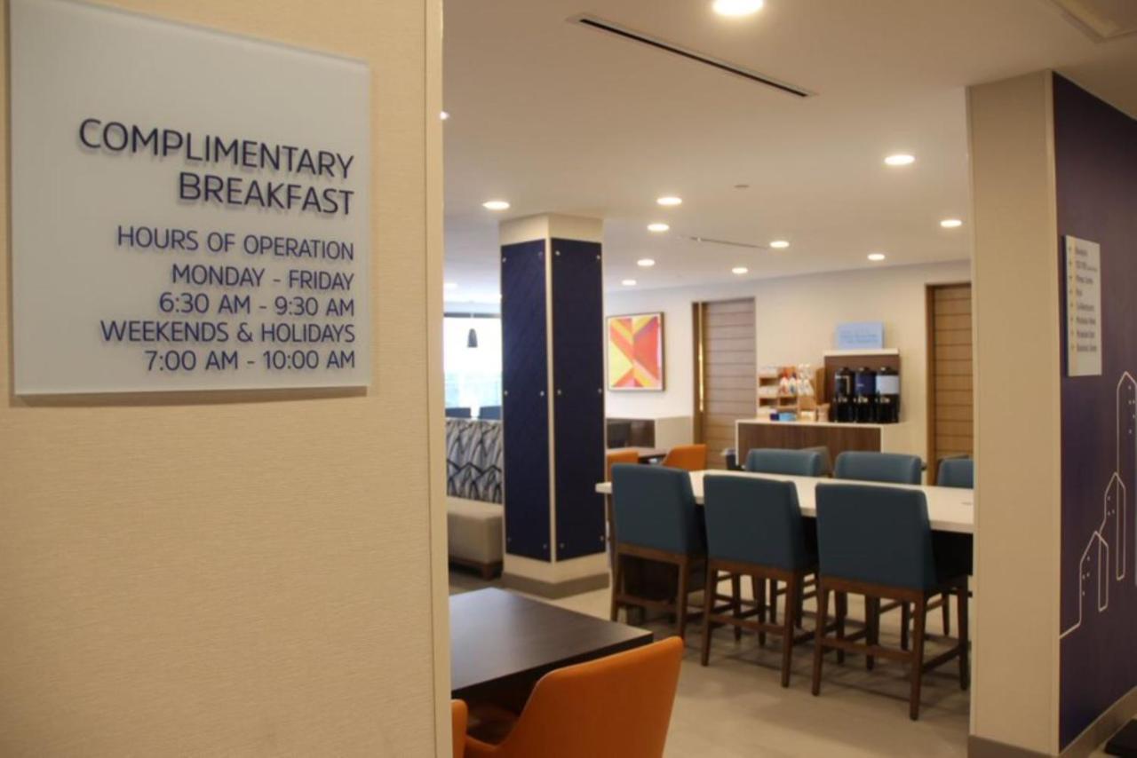Holiday Inn Express & Suites Huntsville By Ihg Bagian luar foto