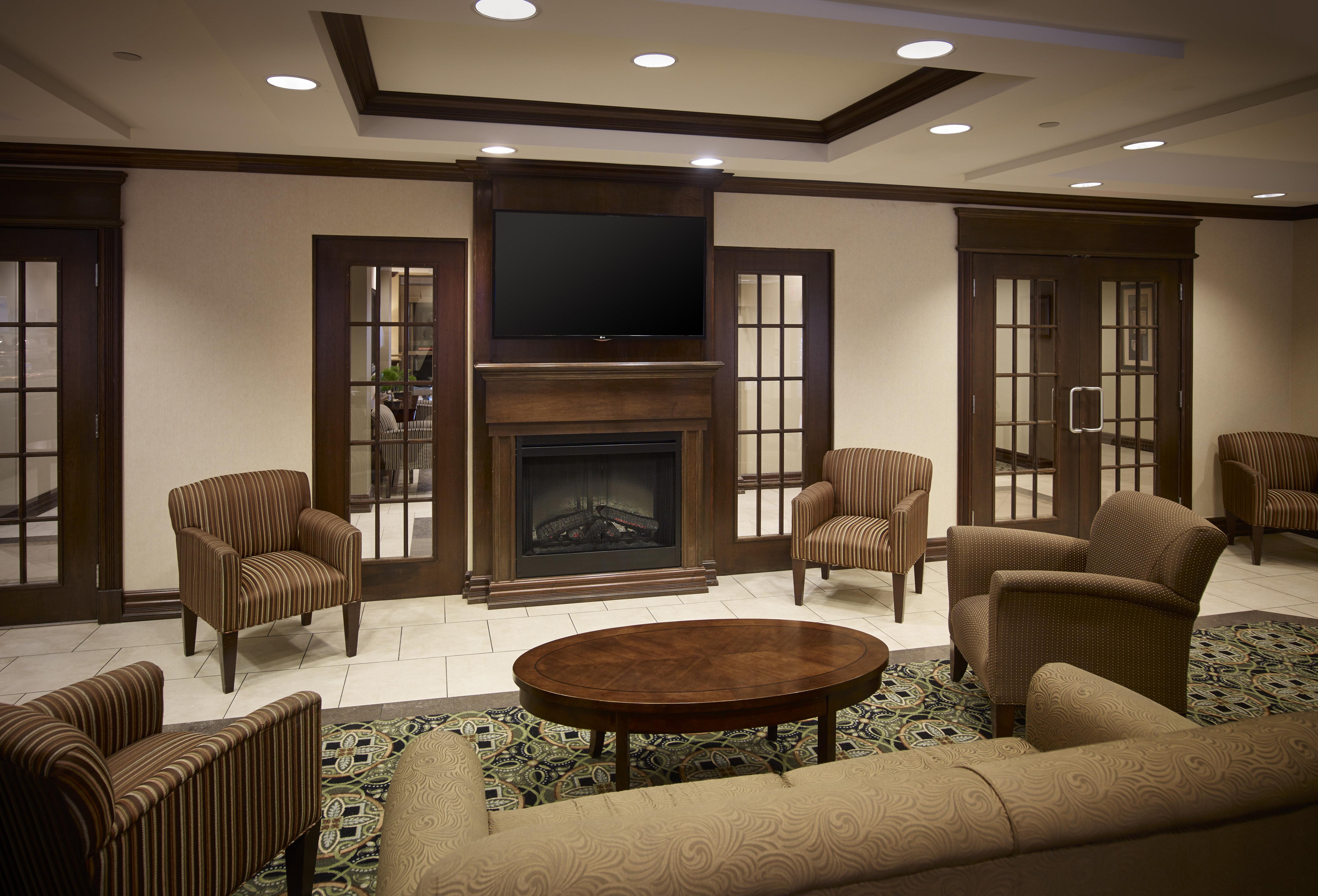 Holiday Inn Express & Suites Huntsville By Ihg Bagian luar foto