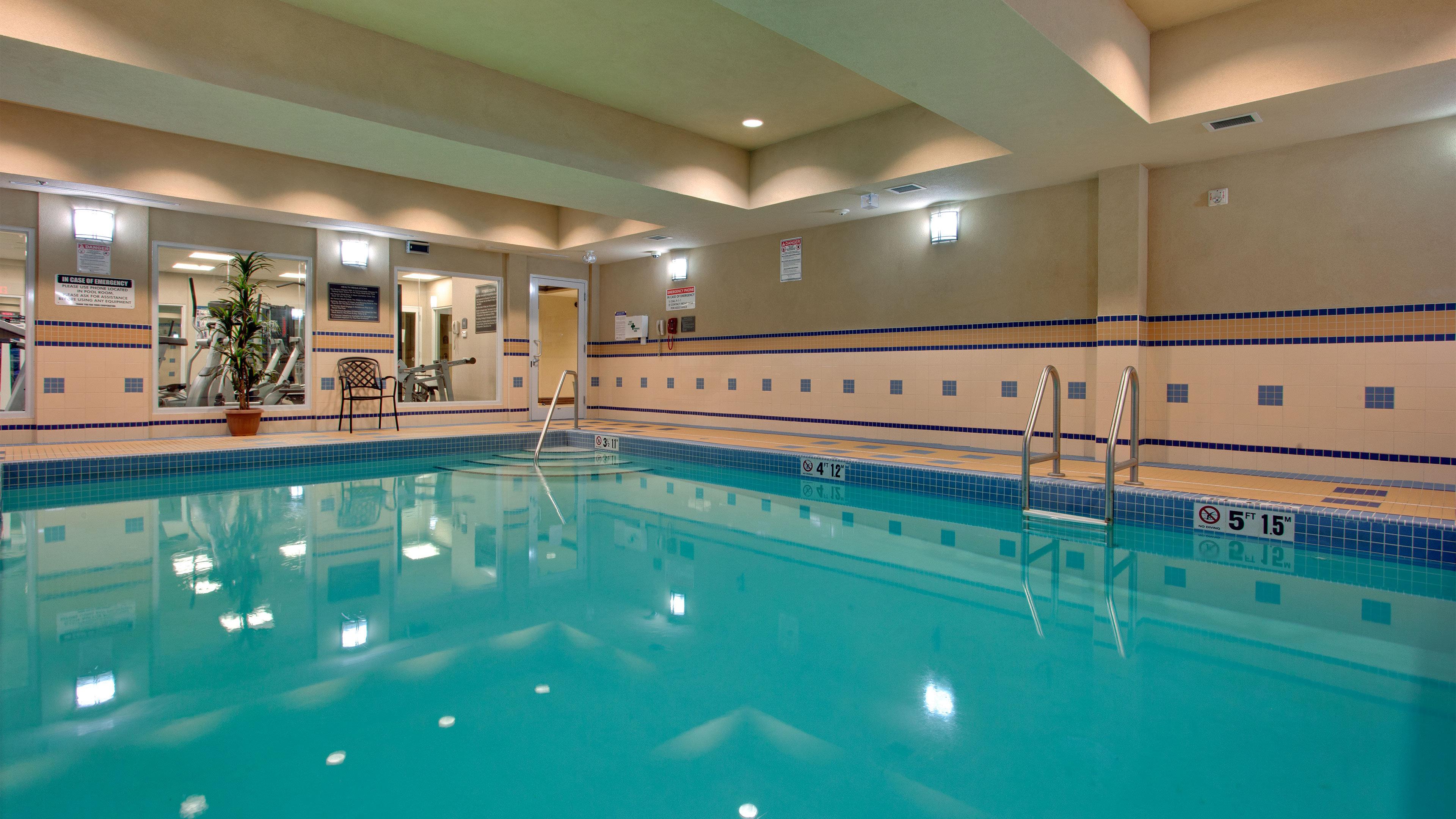 Holiday Inn Express & Suites Huntsville By Ihg Bagian luar foto