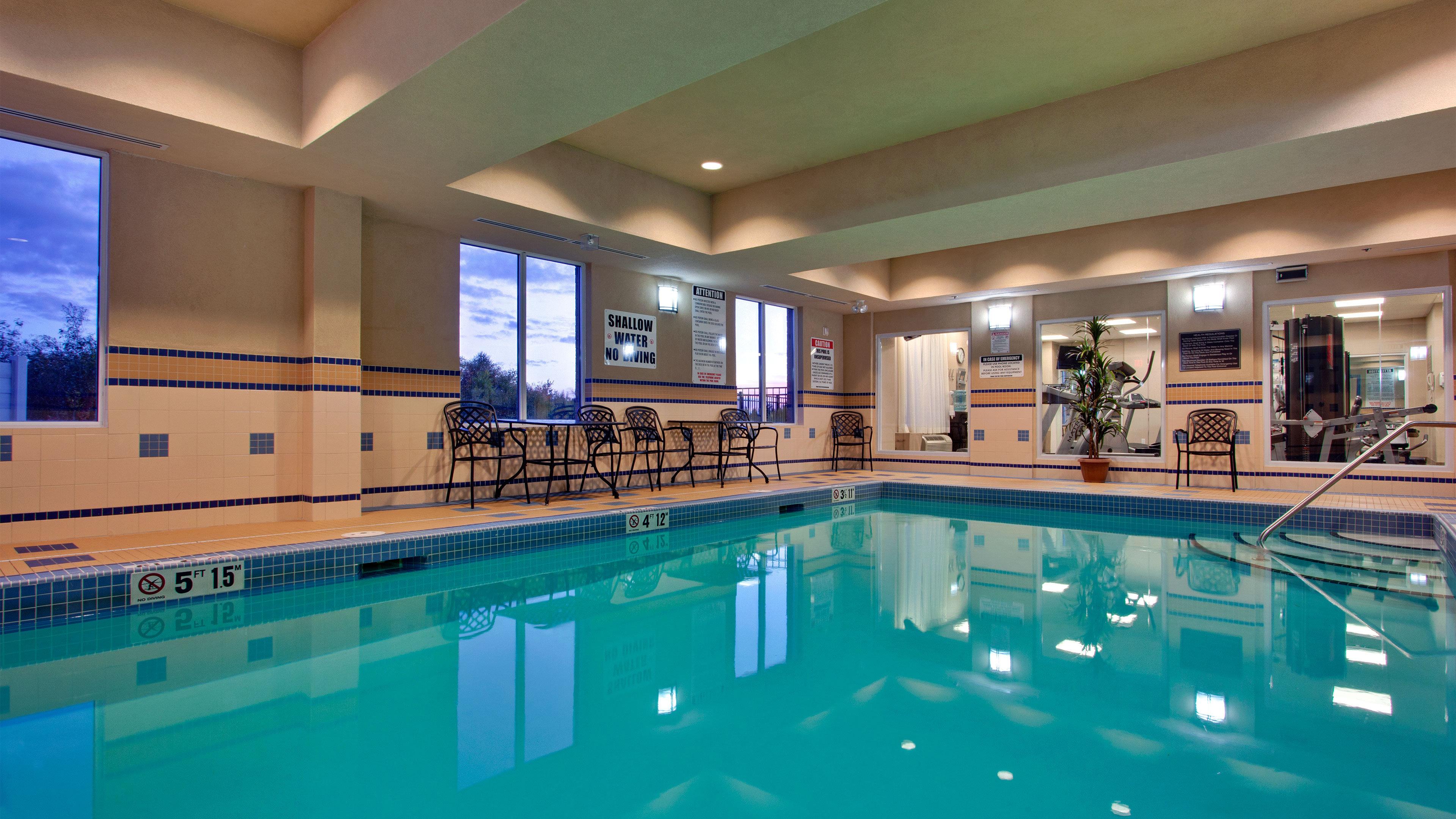 Holiday Inn Express & Suites Huntsville By Ihg Bagian luar foto