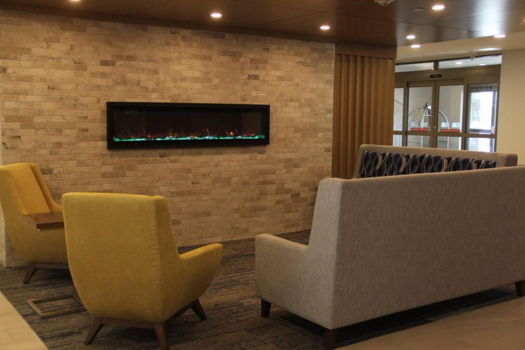 Holiday Inn Express & Suites Huntsville By Ihg Bagian luar foto