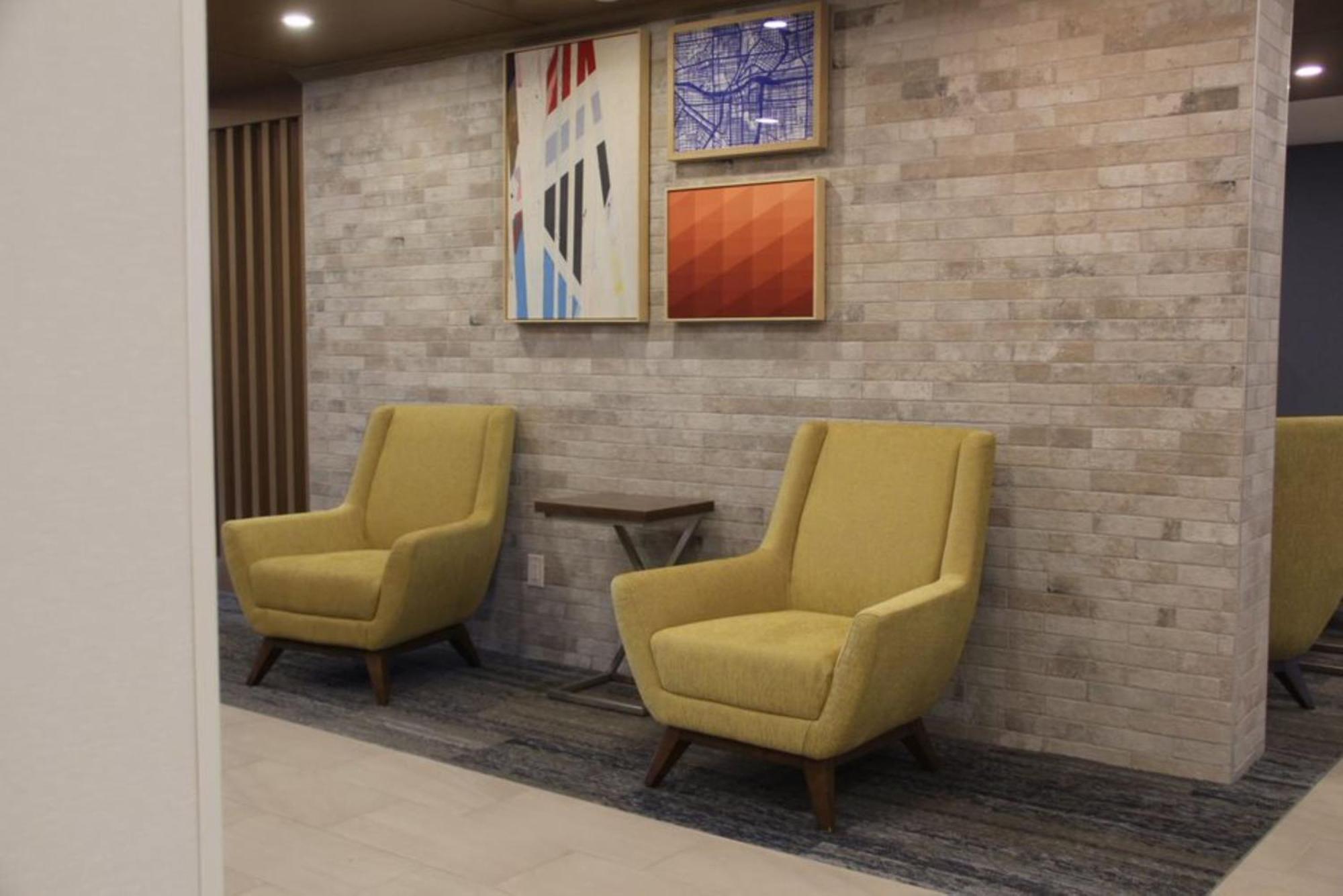 Holiday Inn Express & Suites Huntsville By Ihg Bagian luar foto