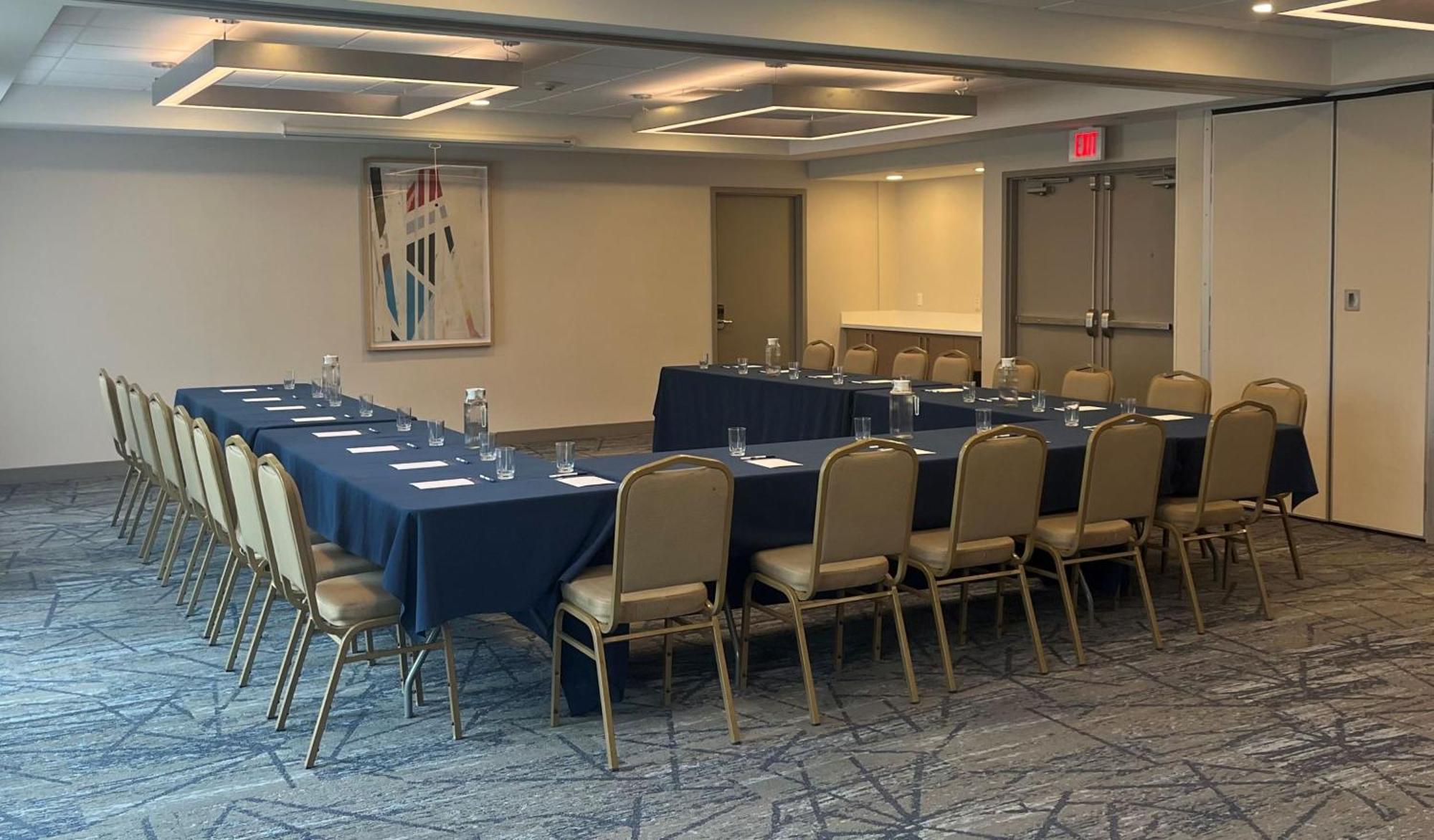 Holiday Inn Express & Suites Huntsville By Ihg Bagian luar foto
