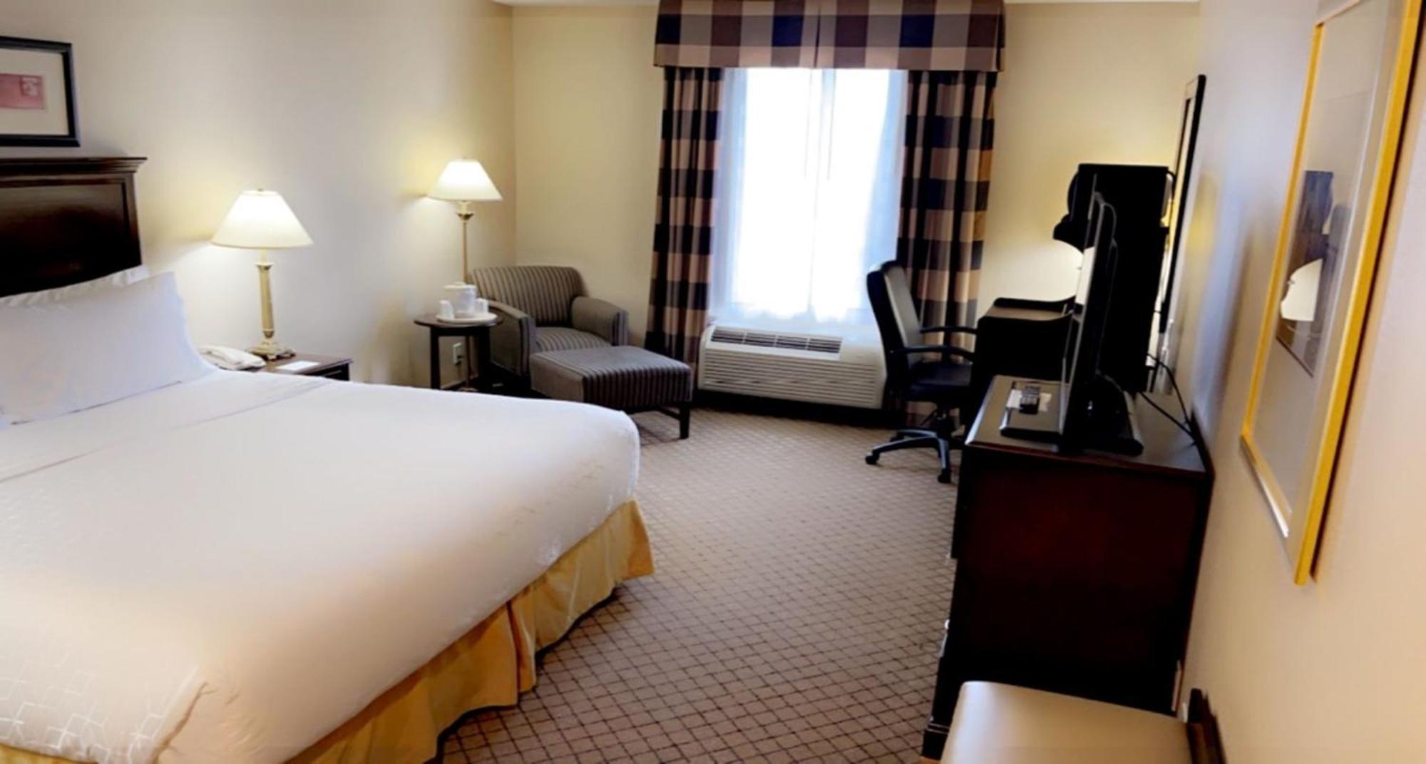 Holiday Inn Express & Suites Huntsville By Ihg Bagian luar foto
