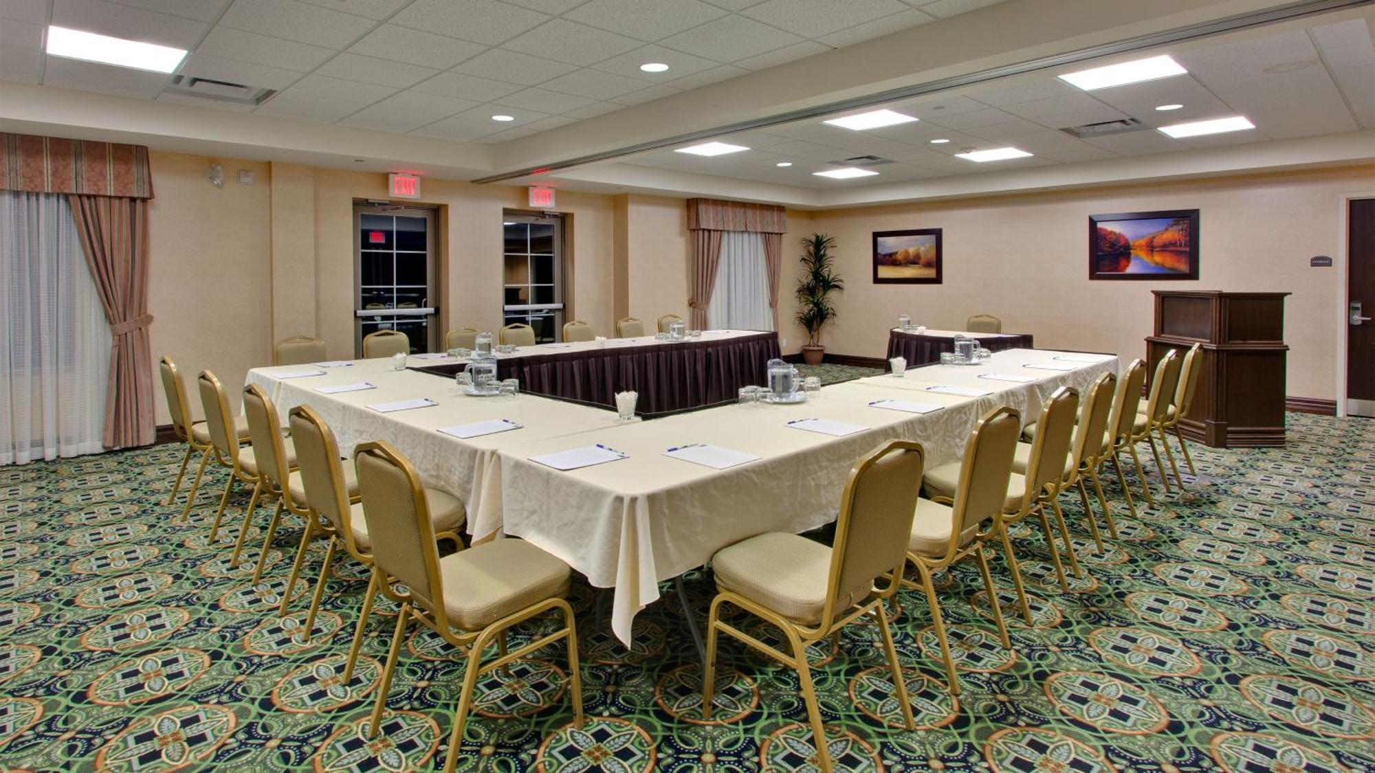 Holiday Inn Express & Suites Huntsville By Ihg Bagian luar foto