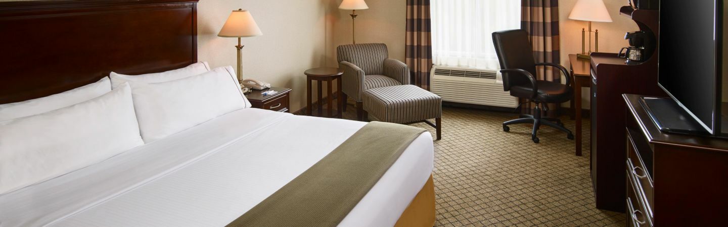 Holiday Inn Express & Suites Huntsville By Ihg Bagian luar foto