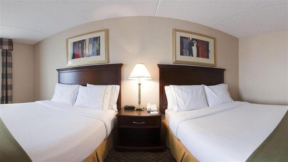 Holiday Inn Express & Suites Huntsville By Ihg Bagian luar foto